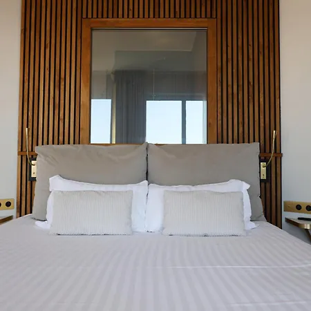 Les Sables Blancs Hotel 4*