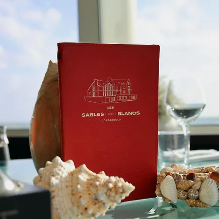 Les Sables Blancs Конкарно