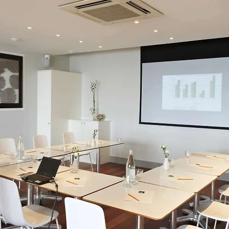 Les Sables Blancs 4* Конкарно